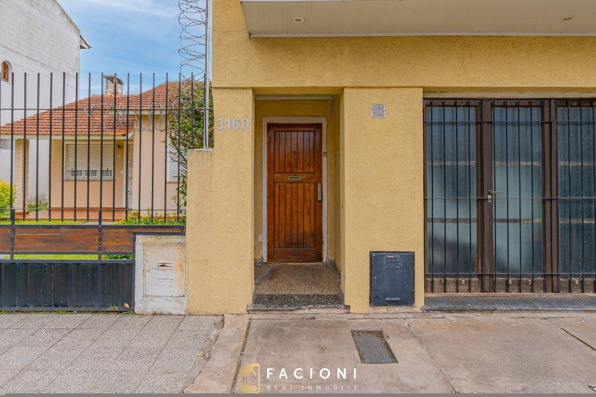Foto de PH DE 3 AMBIENTES CON PARRILLA - RIVADAVIA BERNANDINO, imagen 2