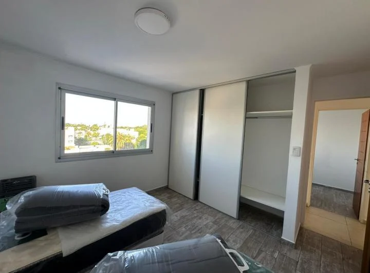 Departamento en  Alquiler con Muebles. 19 e/ 68 y 69 5