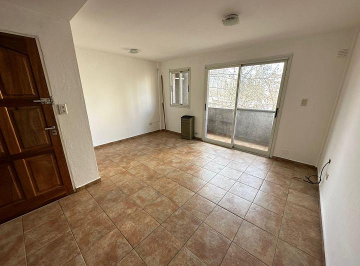 Departamento en  Alquiler un Dormitorio. 43 e/ 7 y 8 1