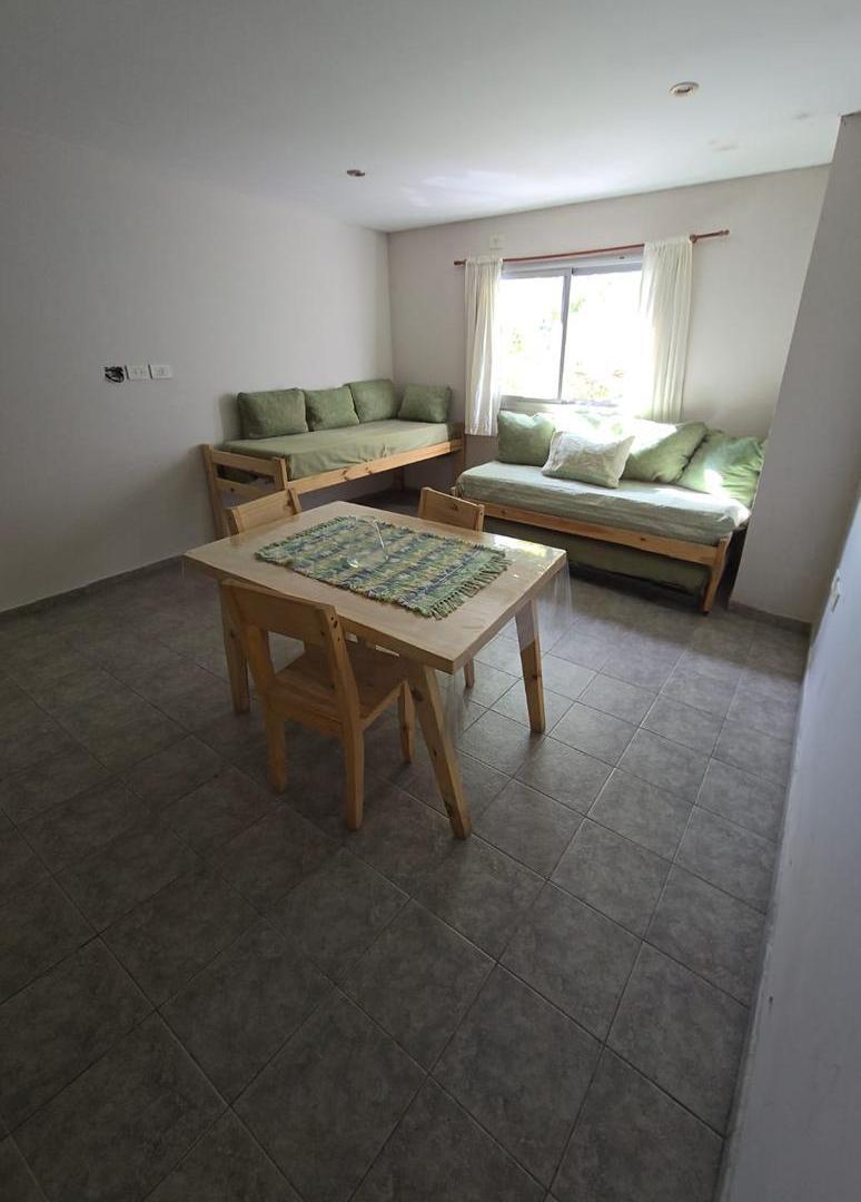 Departamento monoambiente en alquiler temporal. 74 e/ 14 y 15