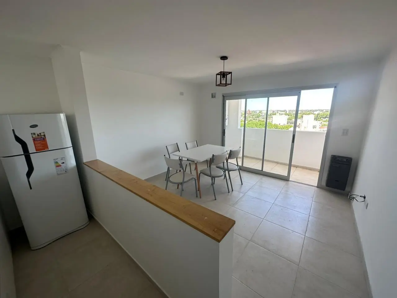 Departamento en Alquiler con muebles. 18 E/ 62 y 63 1