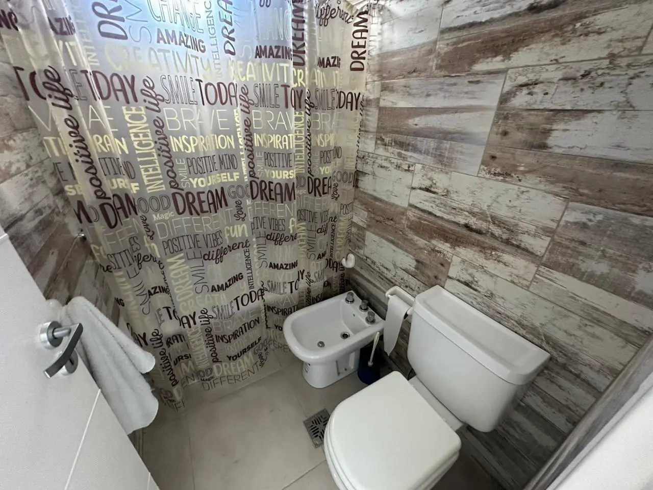 Departamento en Alquiler con muebles. 18 E/ 62 y 63 5