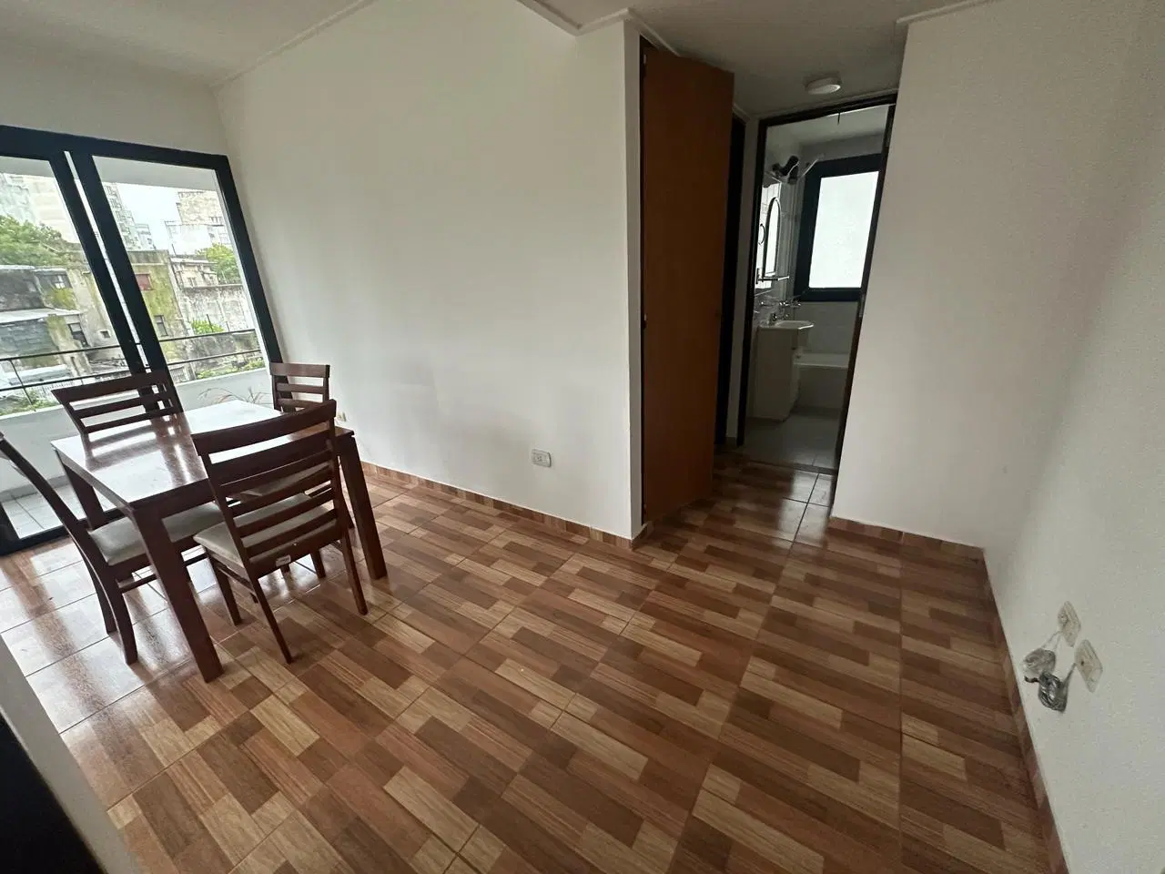 Departamento en  Alquiler con Muebles. Diag. 79 E/ 54 y 55 3