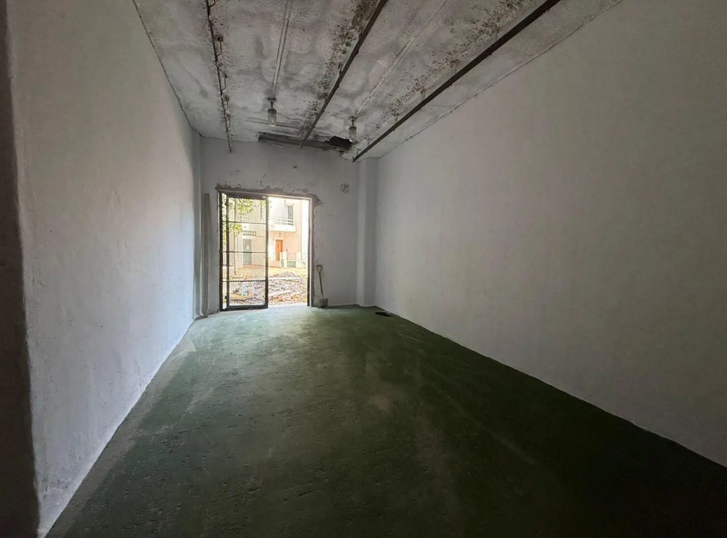 Local en alquiler. Diagonal 77 e/ 11 y 40 3