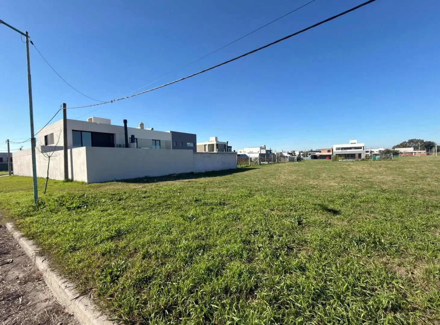 Lote en venta en barrio Don Carlos 3