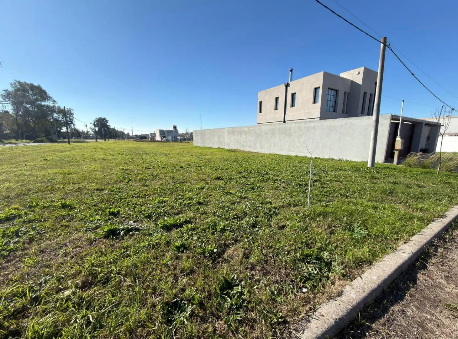 Terreno en José Hernández 1