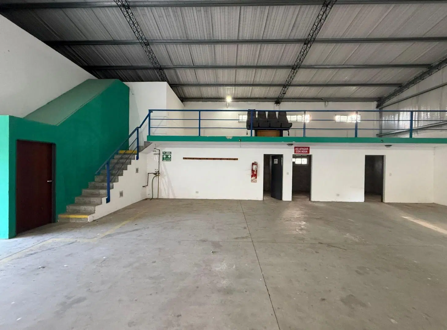 Terreno de 4877 mt2 y galpon de 300mts2 5