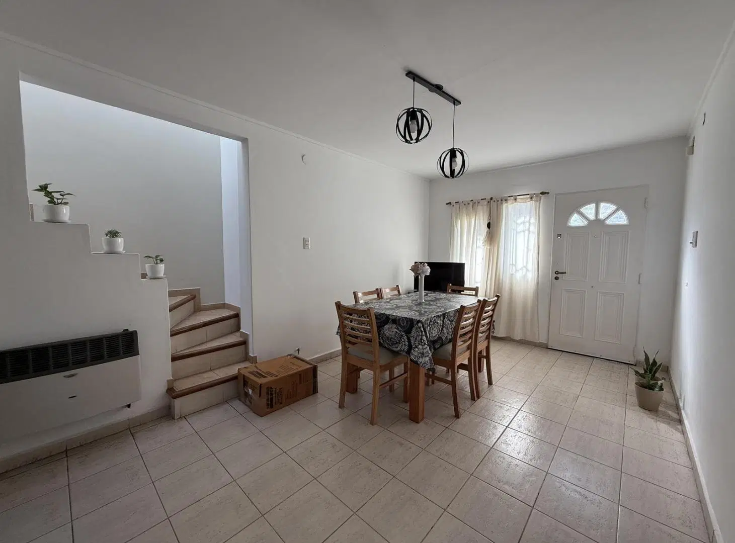 Casa de cuatro dormitorios en La Plata 4