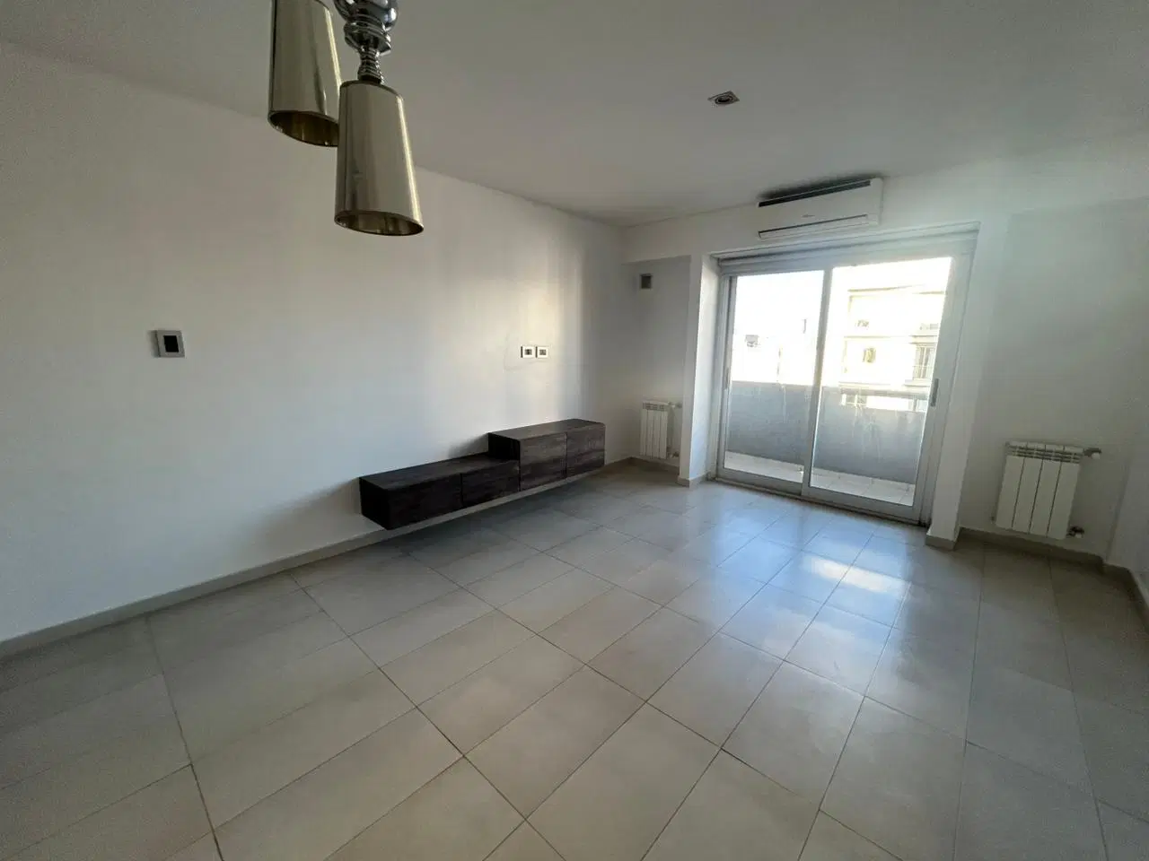 Departamento dos dormitorios en alquiler en 13 e/ 61 y 62 2
