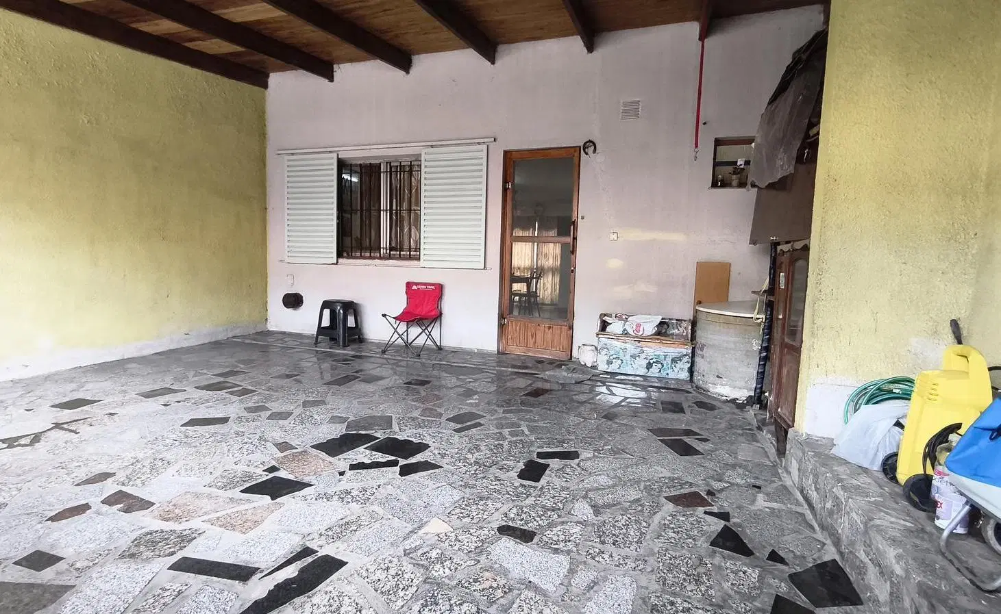 Casa en venta en Juan B. Justo, Berisso 3