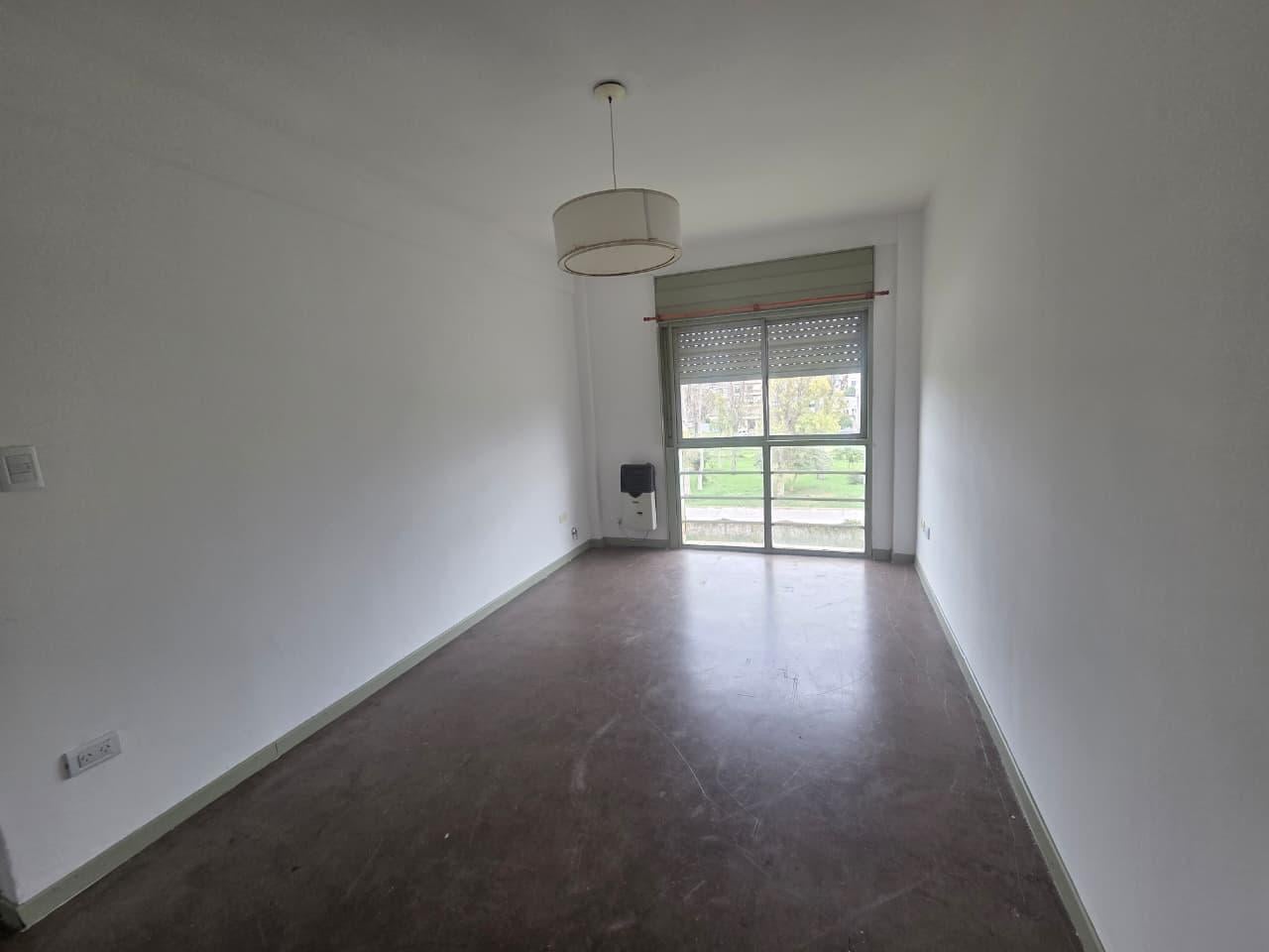 Foto de la propiedad en Departamento en Alquiler 121 66 y 67, Berisso