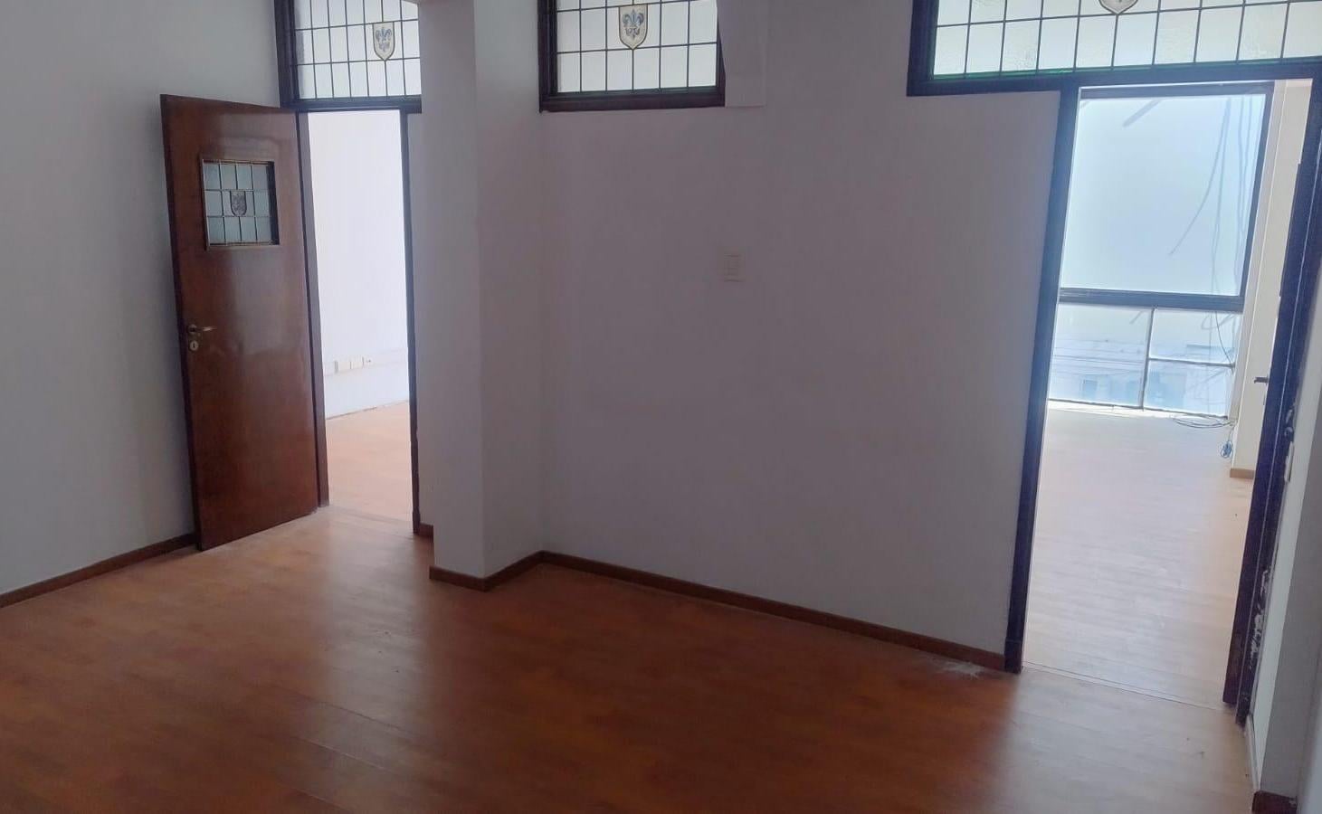 Foto de oficina en venta 48 entre 7 y 8, imagen 2