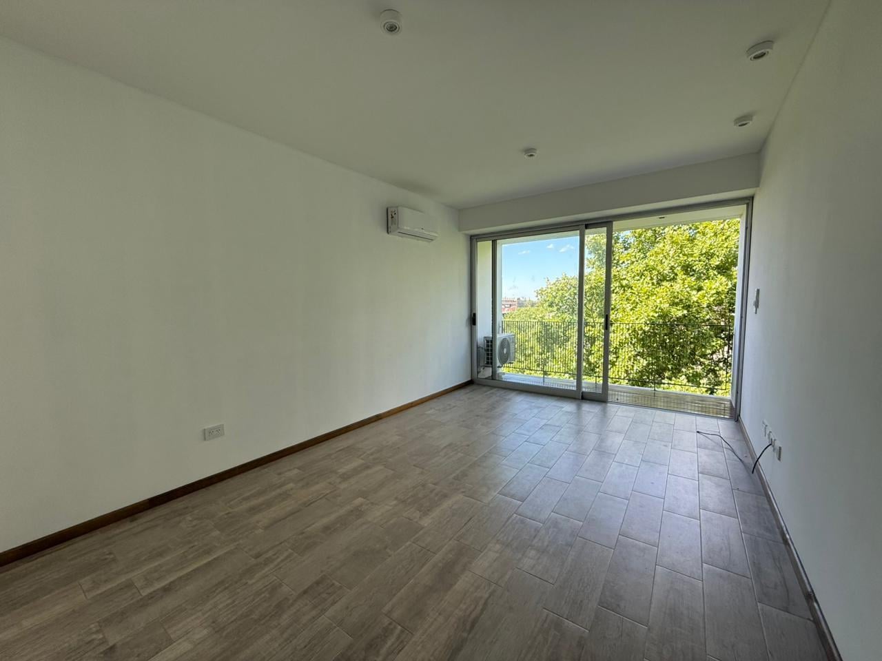 Foto de Monoambiente en alquiler en 2 e / 57 y 58, imagen 1