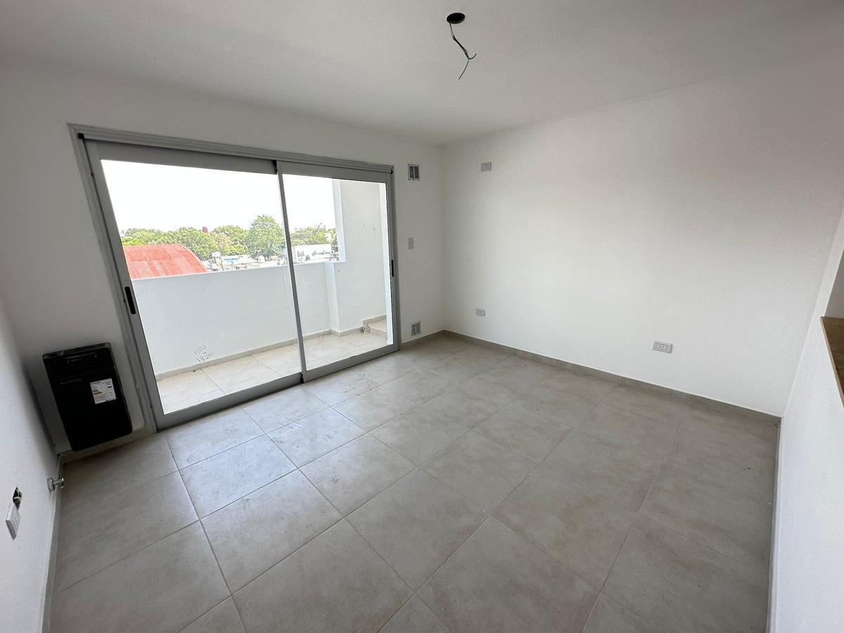 Foto de Departamento de un dormitorio en Alquiler. 18 e/ 62 y 63., imagen 2