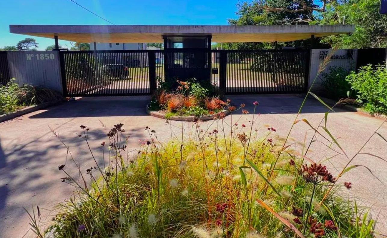 Foto de Lote en venta en Barrio Las Alondras 407 e/ 19 y 20, imagen 1