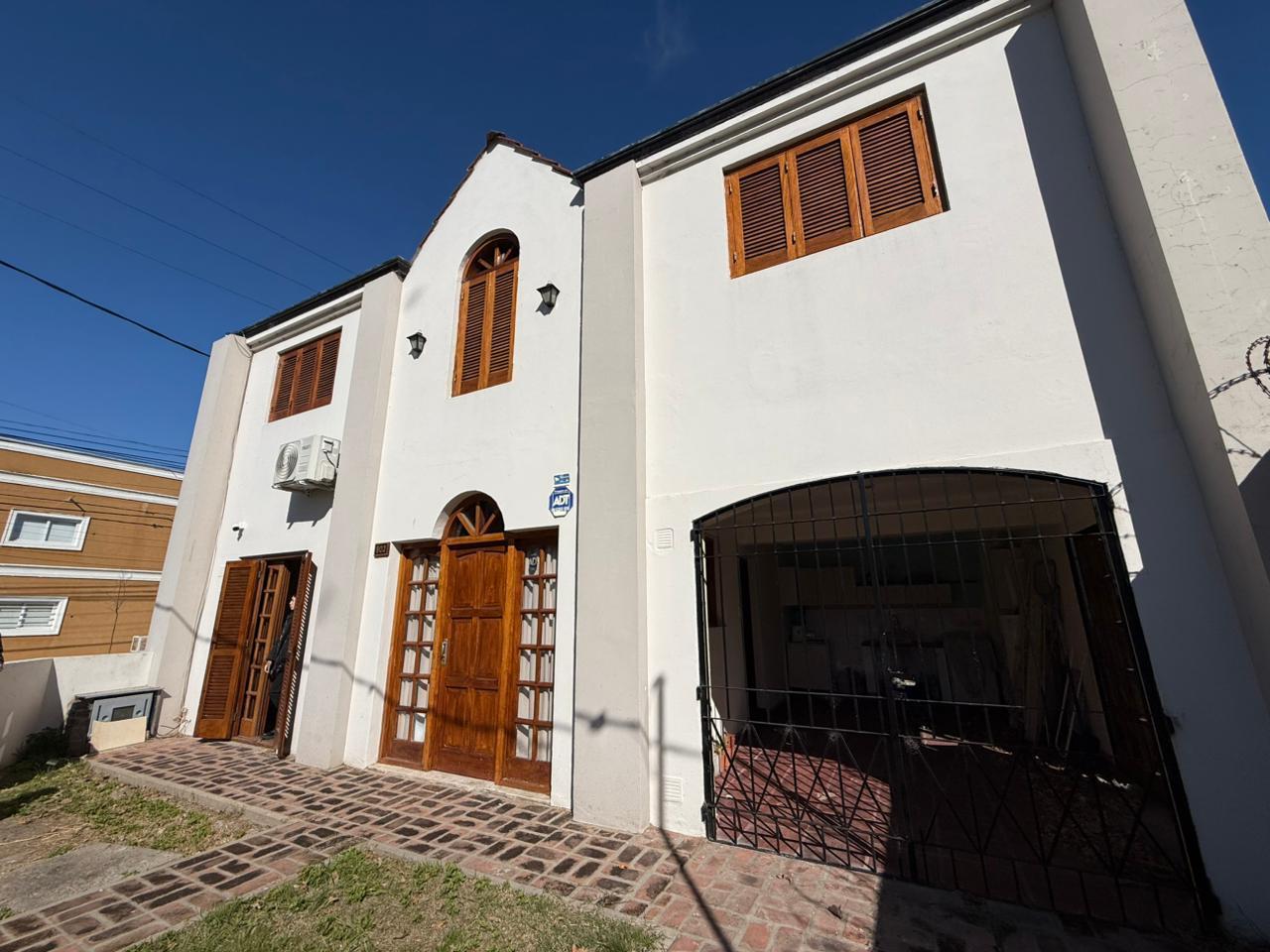 Foto de Casa en venta 524 esquina 22, imagen 3