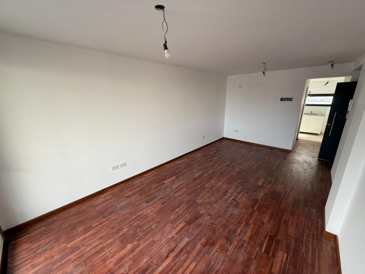 Foto de Departamento en venta de un dormitorio con cochera en 3/ e 61 y 62, imagen 2