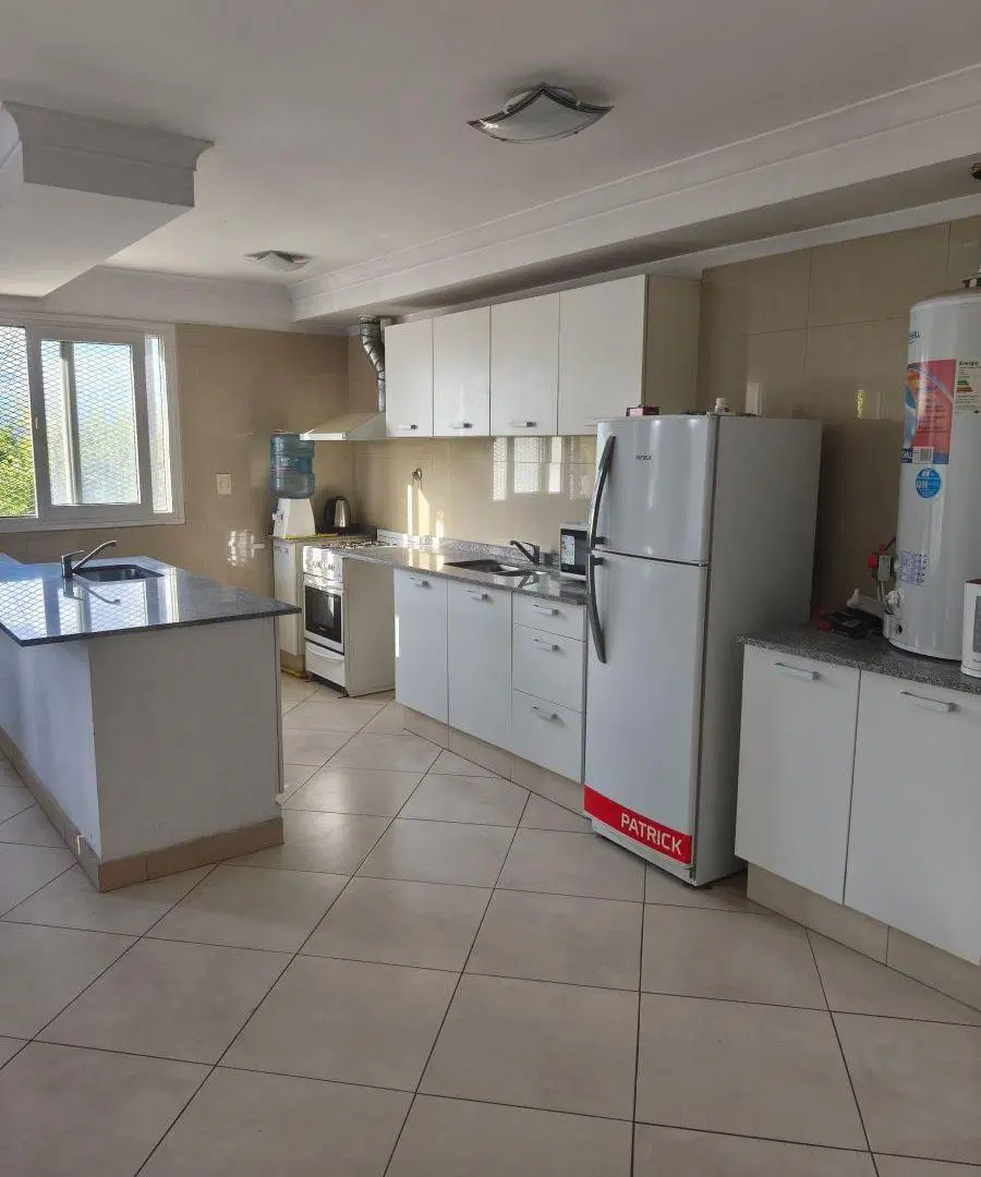 DPTO. EN VENTA DE 2 DORM. C/ COCHERA EN GUAYMALLEN 3