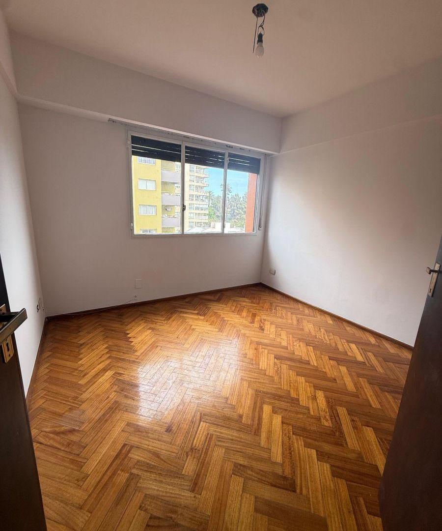 Foto de Alquiler 2 ambientes con cochera - Vicente López, imagen 1