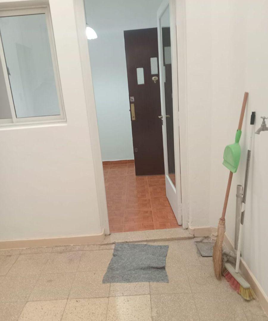 Foto de ALQUILER Departamento 2 1/2 ambientes BALVANERA Alsina 3200, imagen 1