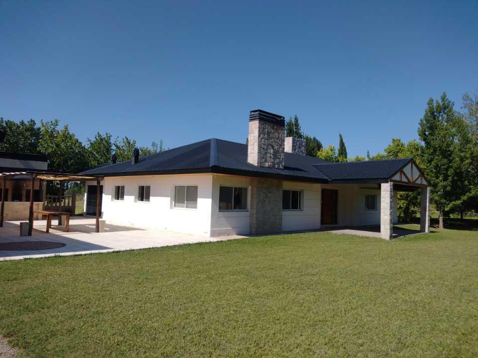 Casa Quinta con Parque de 100 Años San Rafael Mendoza 1