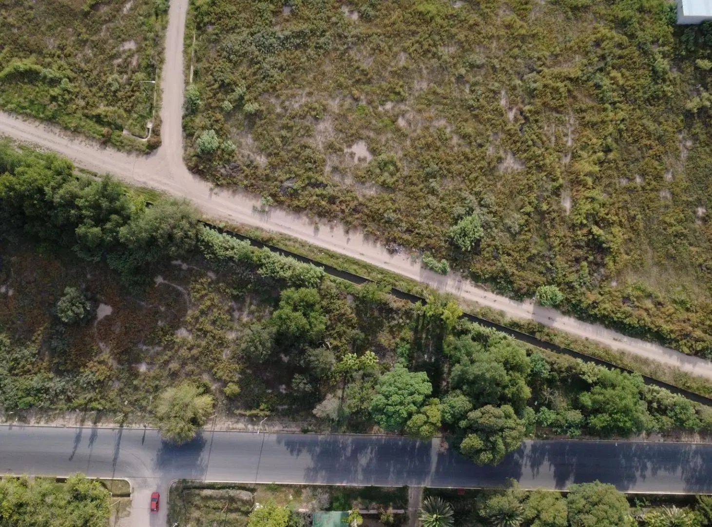 Lote de 2.700 m² en Rotonda de la Copa 1