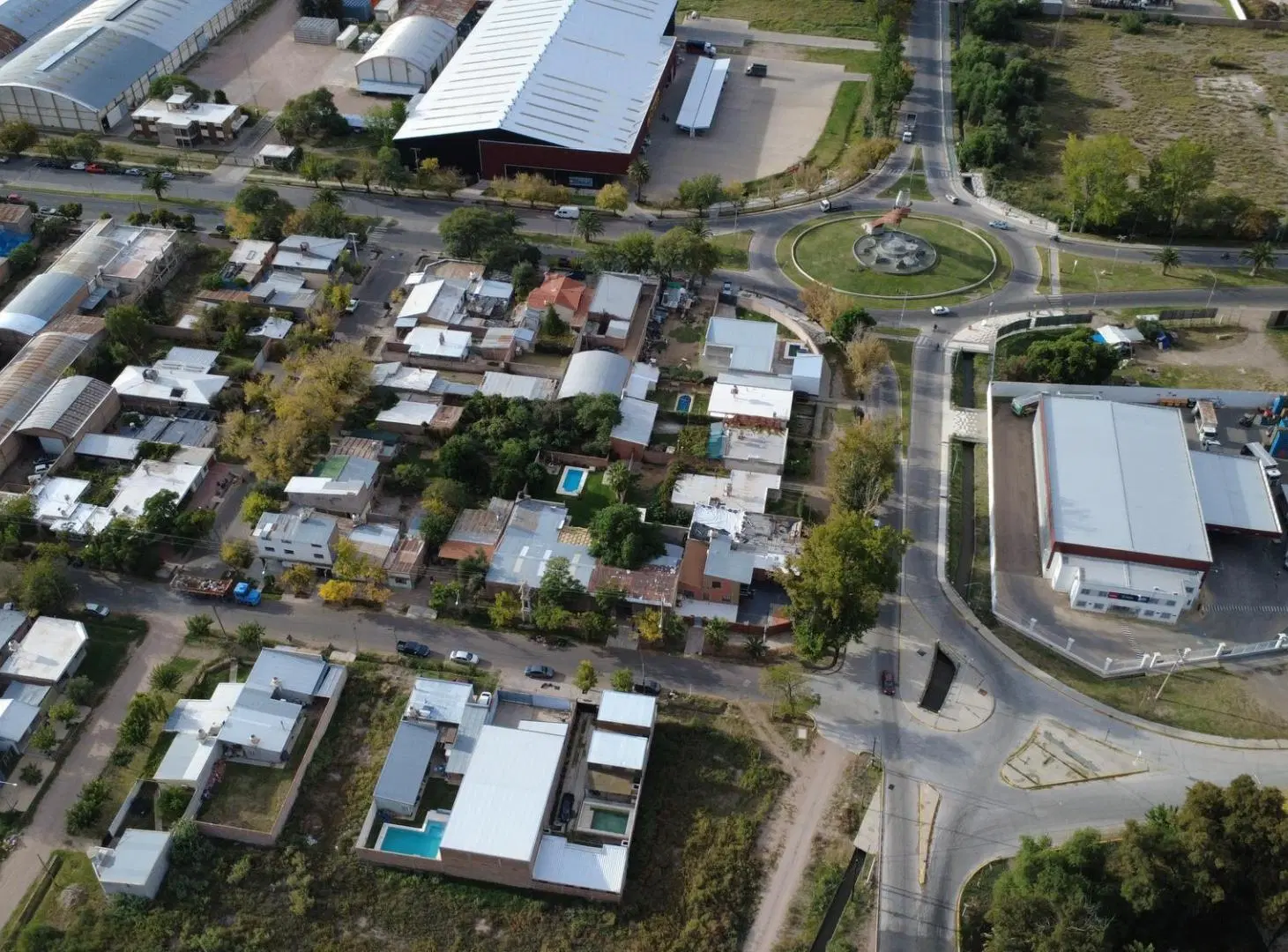 Lote de 2.700 m² en Rotonda de la Copa 5
