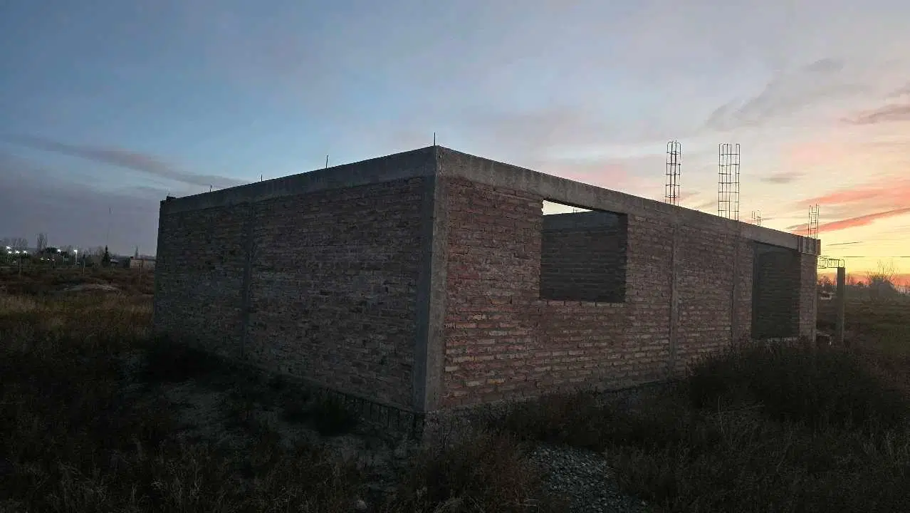 CASA EN VENTA EN OBRA EN LAS CALANDRIAS 2