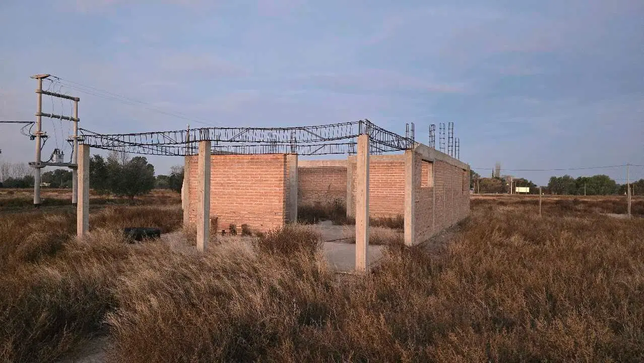 CASA EN VENTA EN OBRA EN LAS CALANDRIAS 3