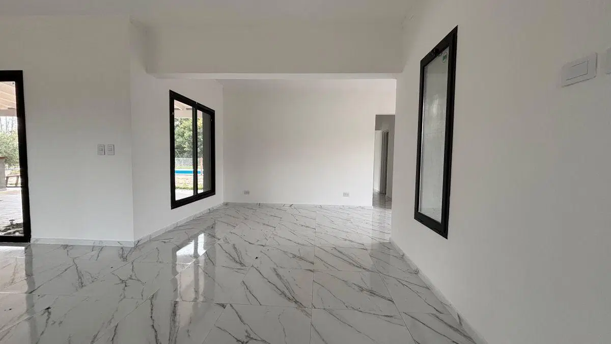 CASA A ESTRENAR - SANTA CATALINA -OPEN DOOR -LUJAN 5