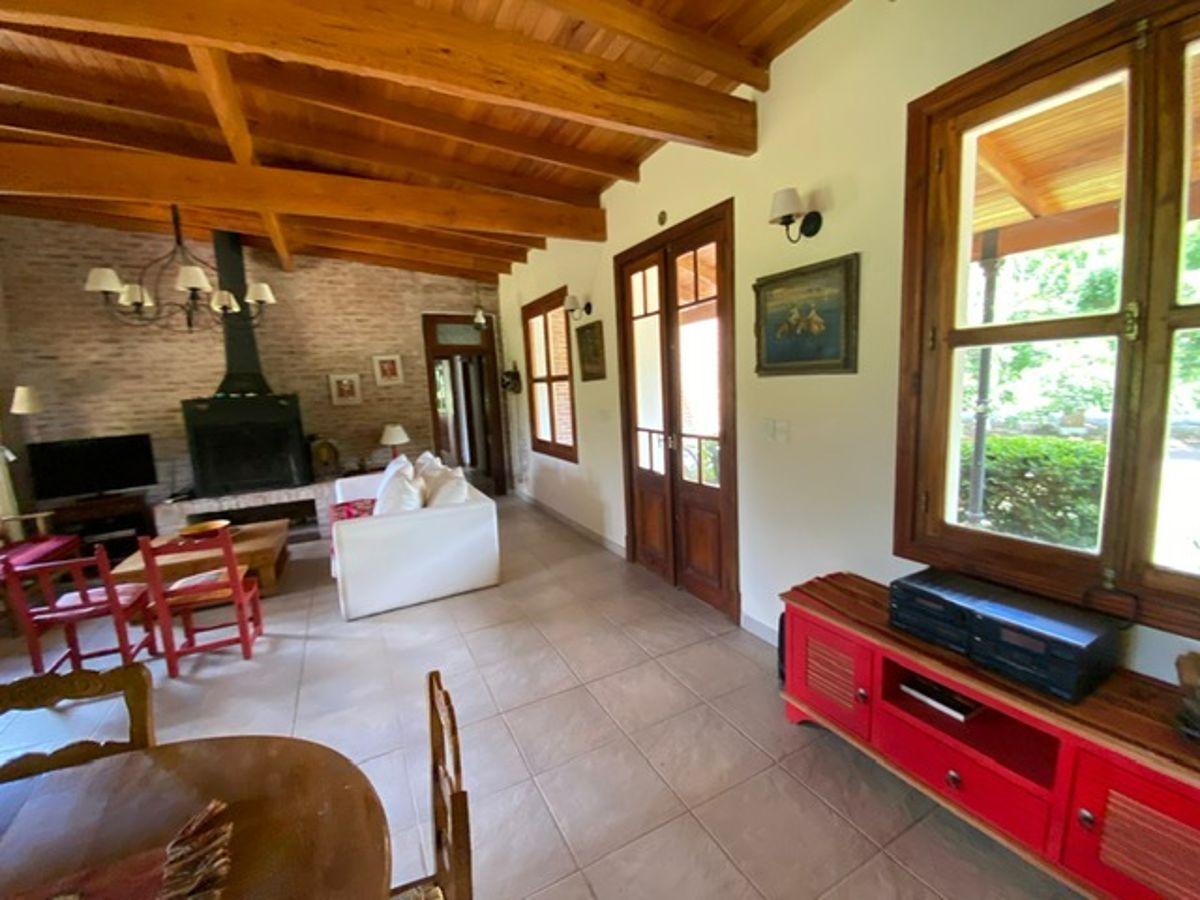 Foto de CASA EN VENTA - CLUB DE CAMPO SANTA CATALINA, imagen 3