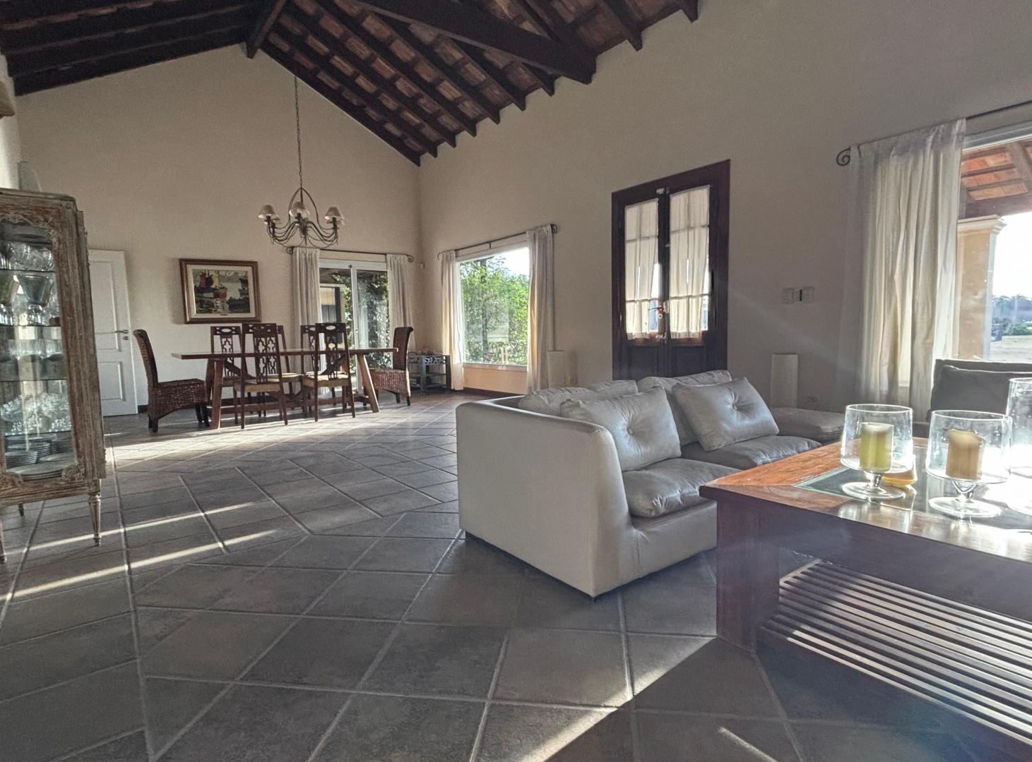 Foto de CASA EN ALQUILER ANUAL - SANTA CATALINA - LUJAN, imagen 4