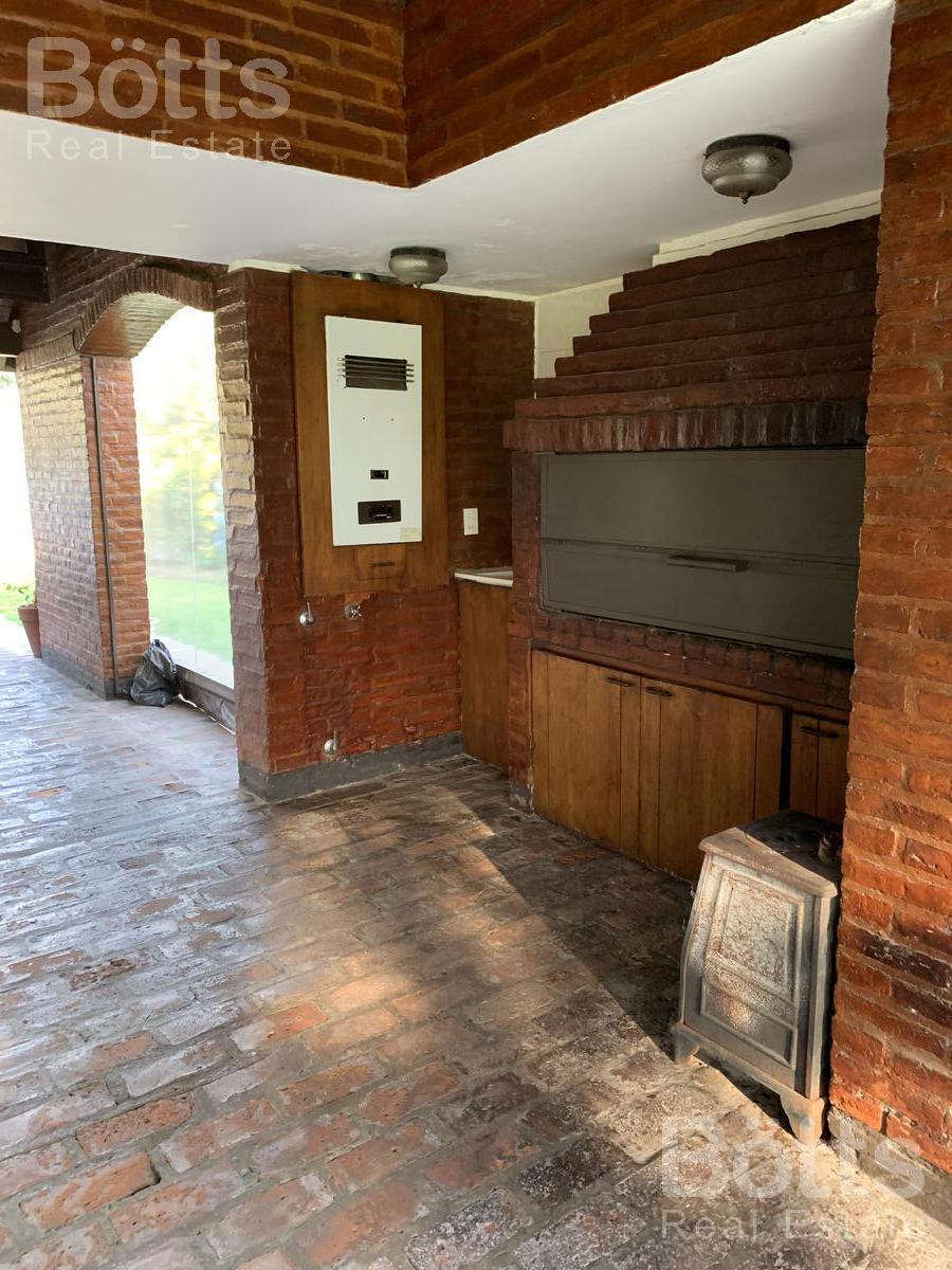 Foto de Venta Casa con piscina en Country Banco Provincia, imagen 2