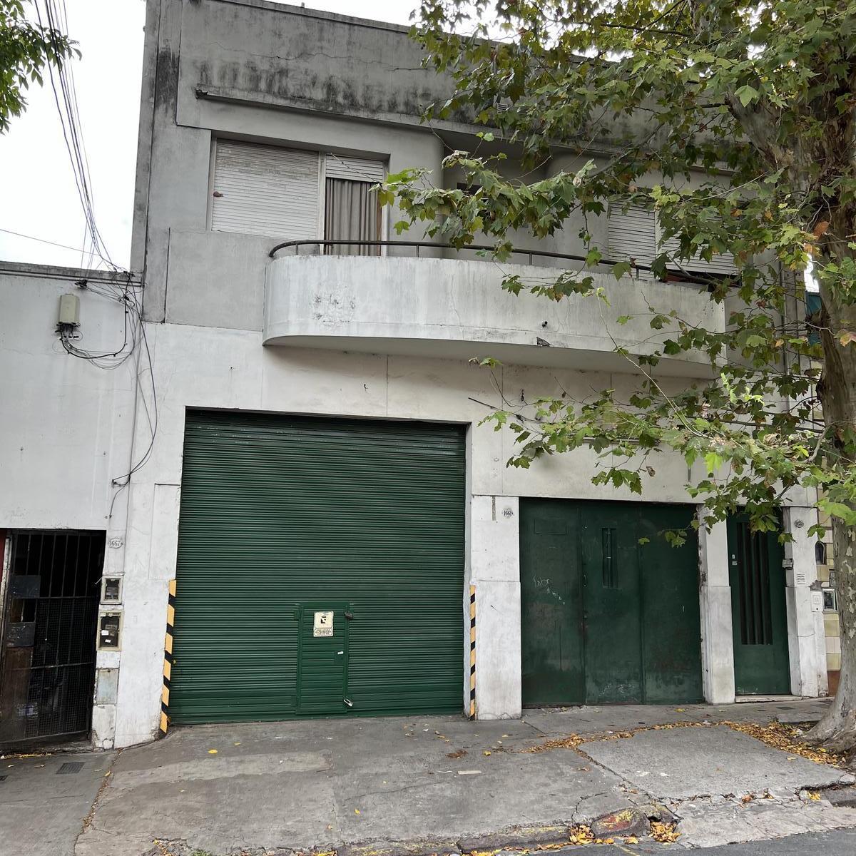 Galpón Doble Altura + Vivienda Dos Familias Flores Venta. 3