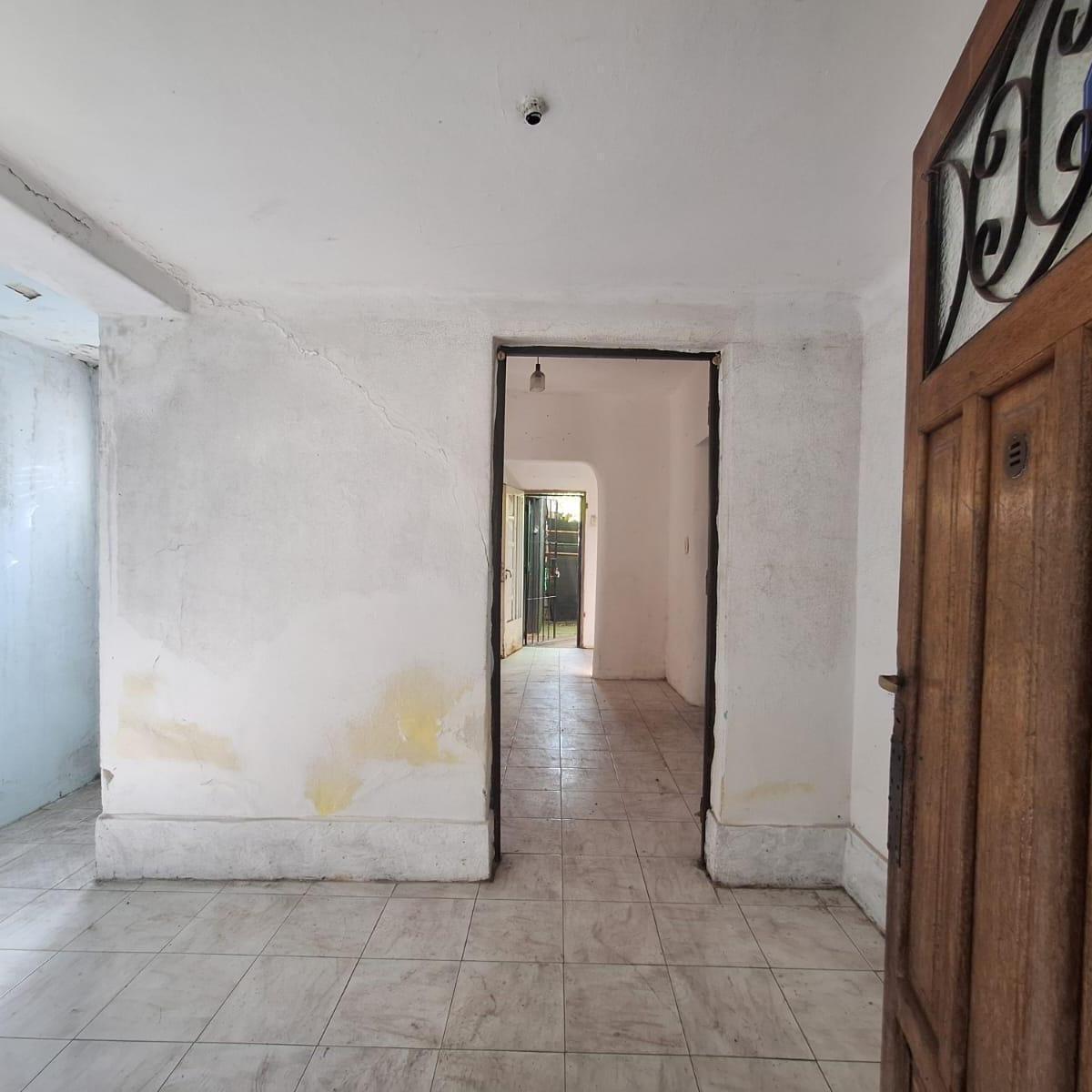 Casa con jardín - BURZACO