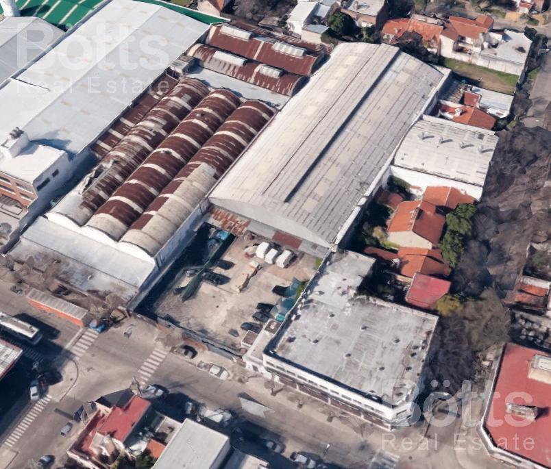 Venta Depósito y Oficinas en Olivos (Panamericana)