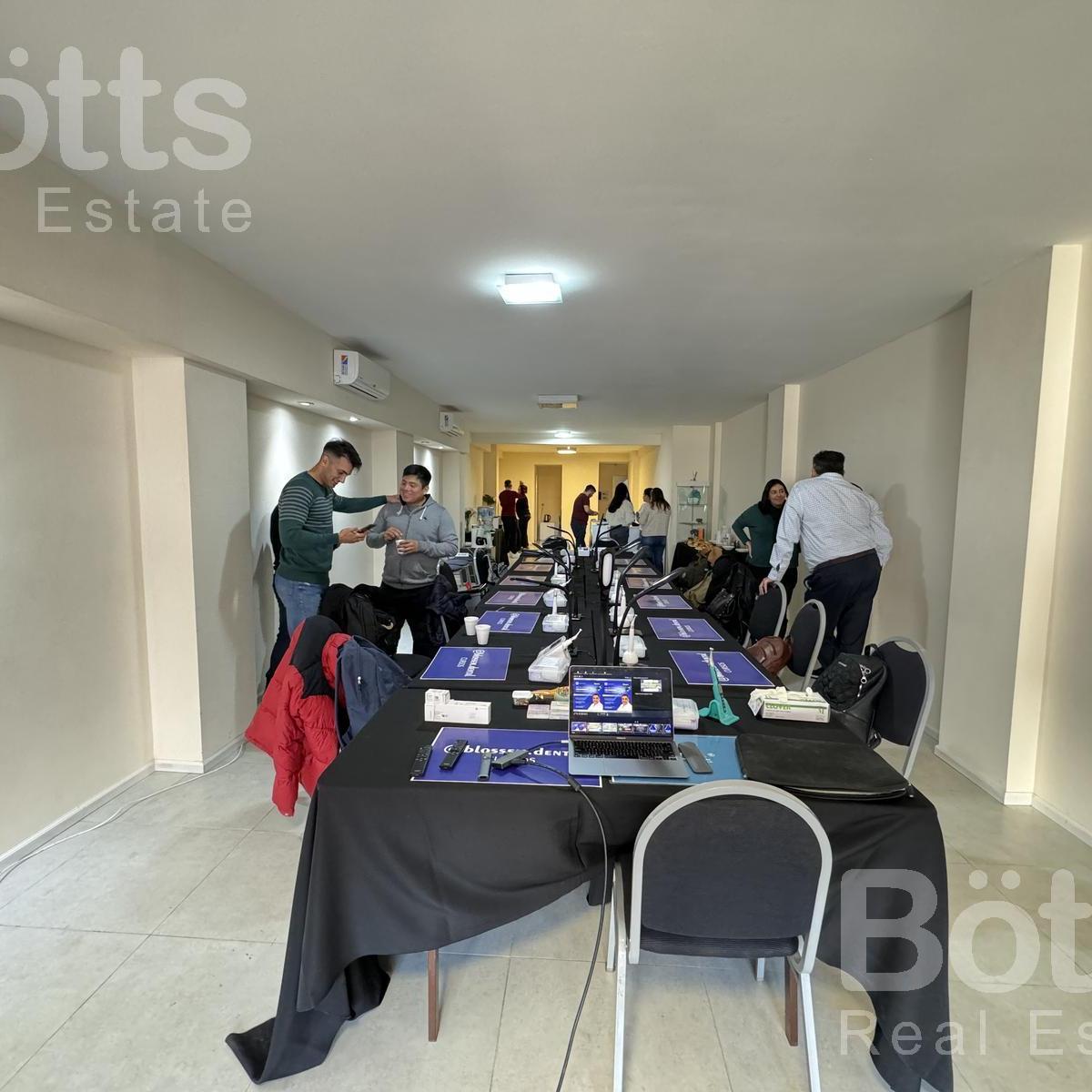 Oficina en venta en Recoleta