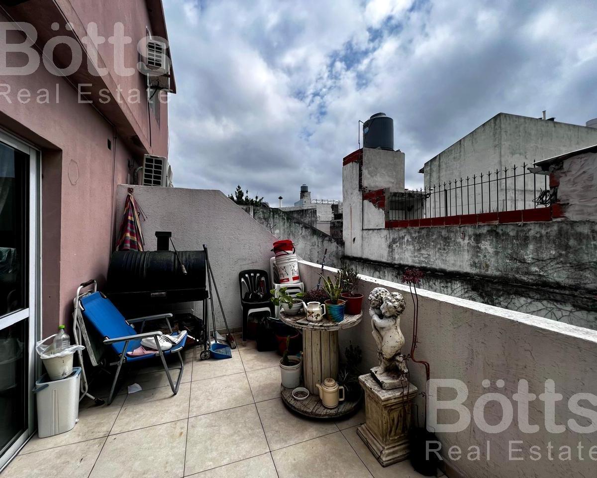 Venta Triplex 2 Amb con Terraza Parrilla Propia Monte Castro 5