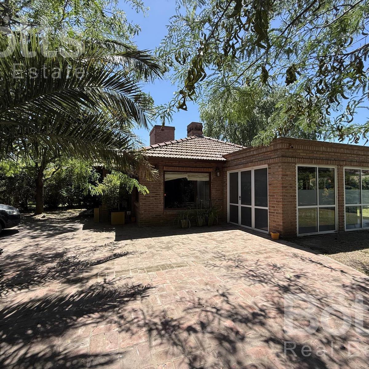 Casa en Country Banco Provincia