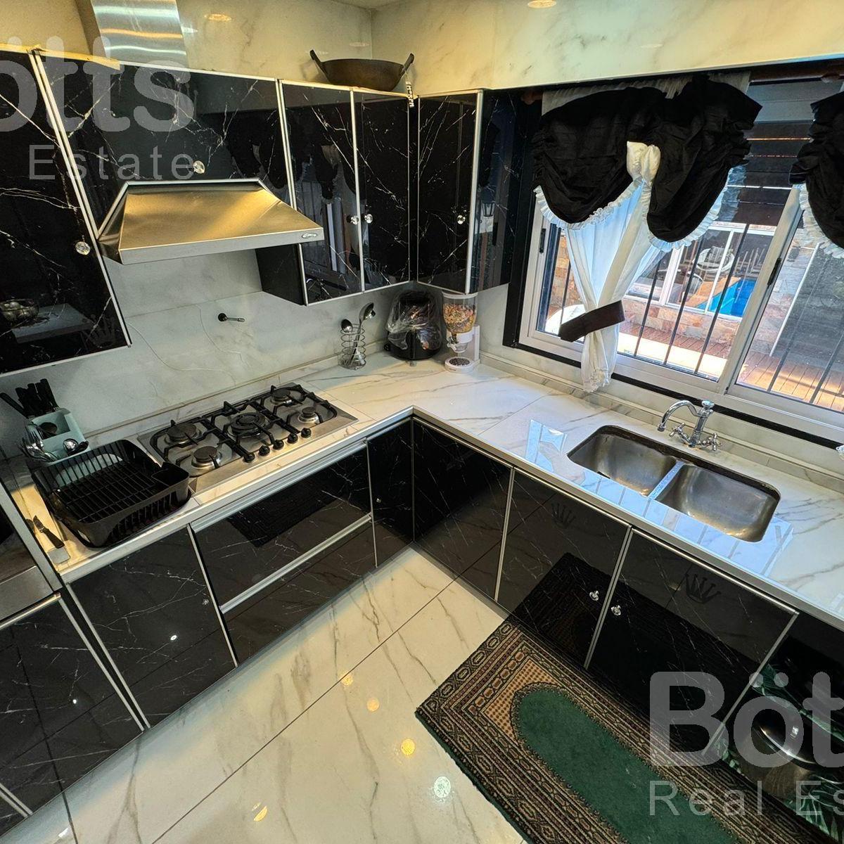 Venta Casa 8 Amb 516 m² Cub - Villa Pueyrredon 3