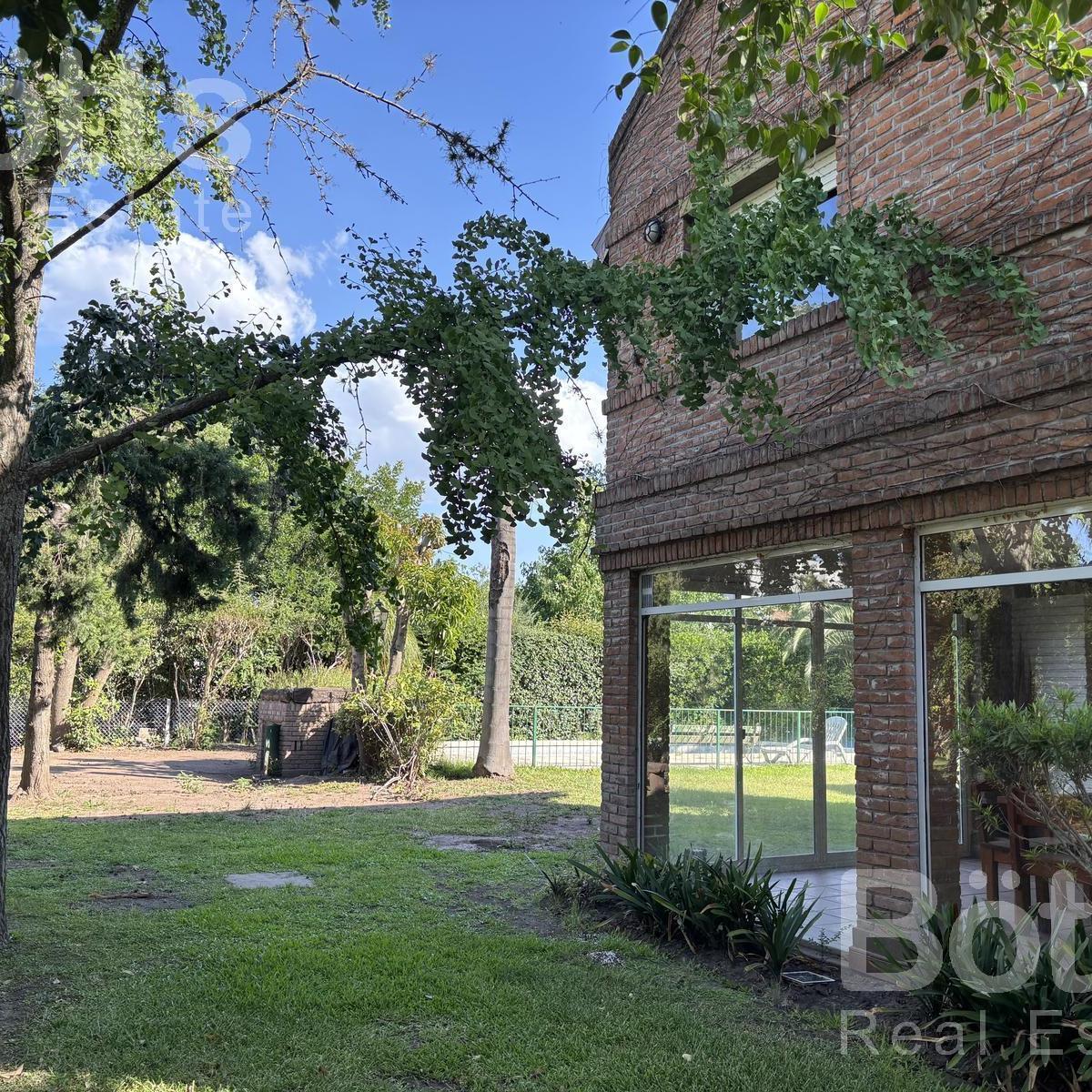 Casa en Venta en Country Banco Provincia 4