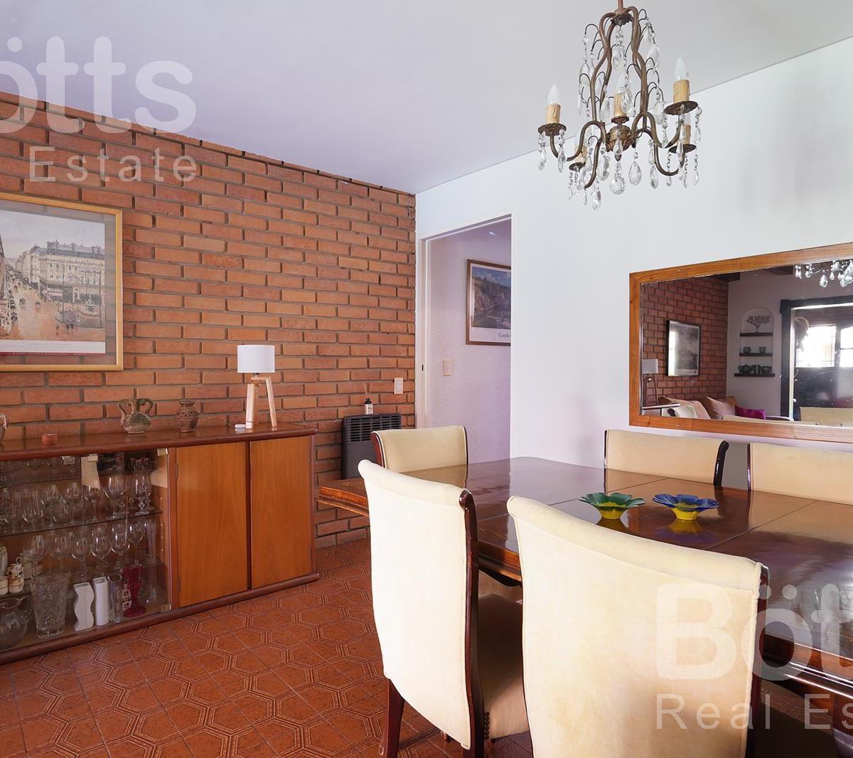 PH en Triplex 5 Ambientes con Garage, Gran Jardin Quincho y Parrilla 3