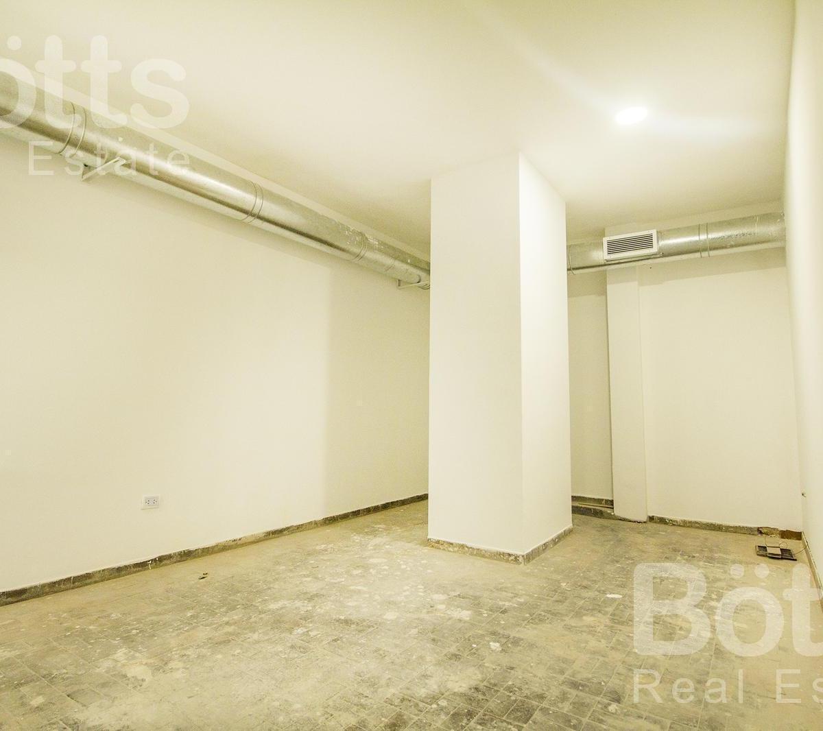 Foto de Local en Galería, ideal depósito o retiro de mercadería., imagen 5