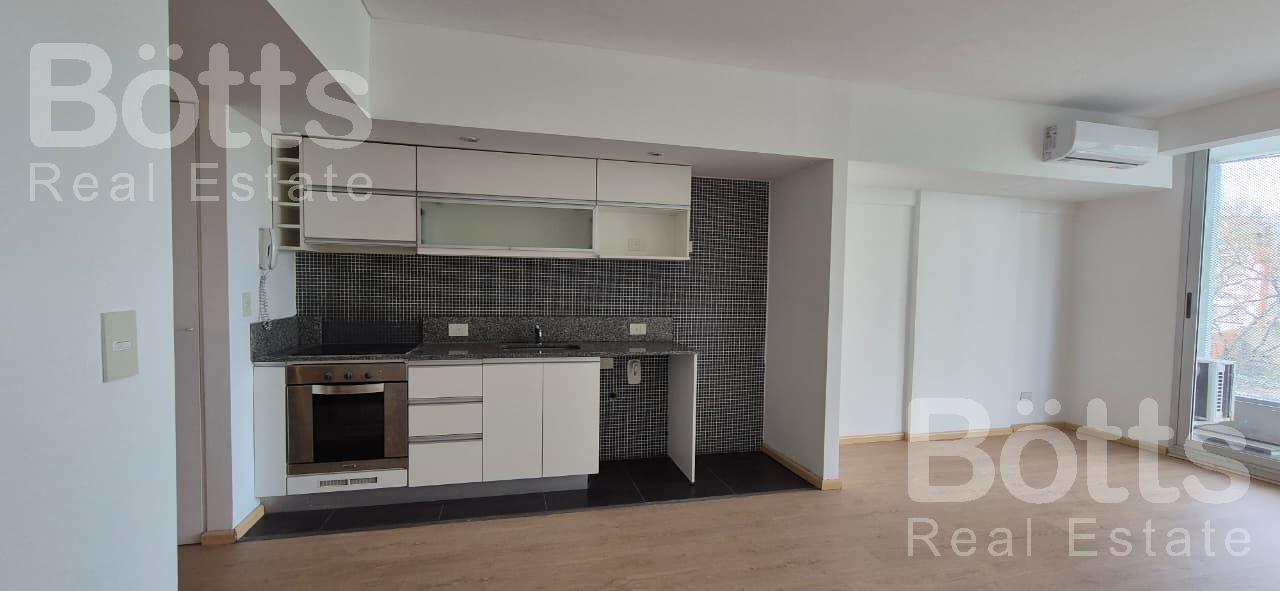Foto de Monoambiente en Venta sobre Av. Córdoba - Full Amenities, imagen 3
