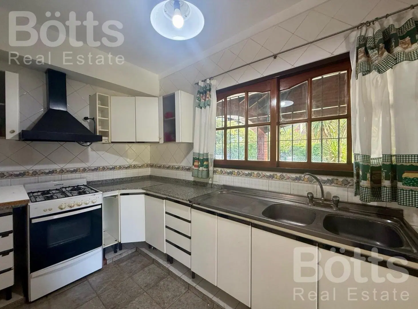 Casa en Venta en Country Banco Provincia 5