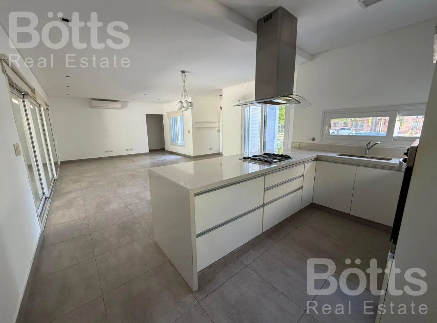 Venta Casa 3 amb   Dependencia - Pileta - La Barra Village - Escobar 4