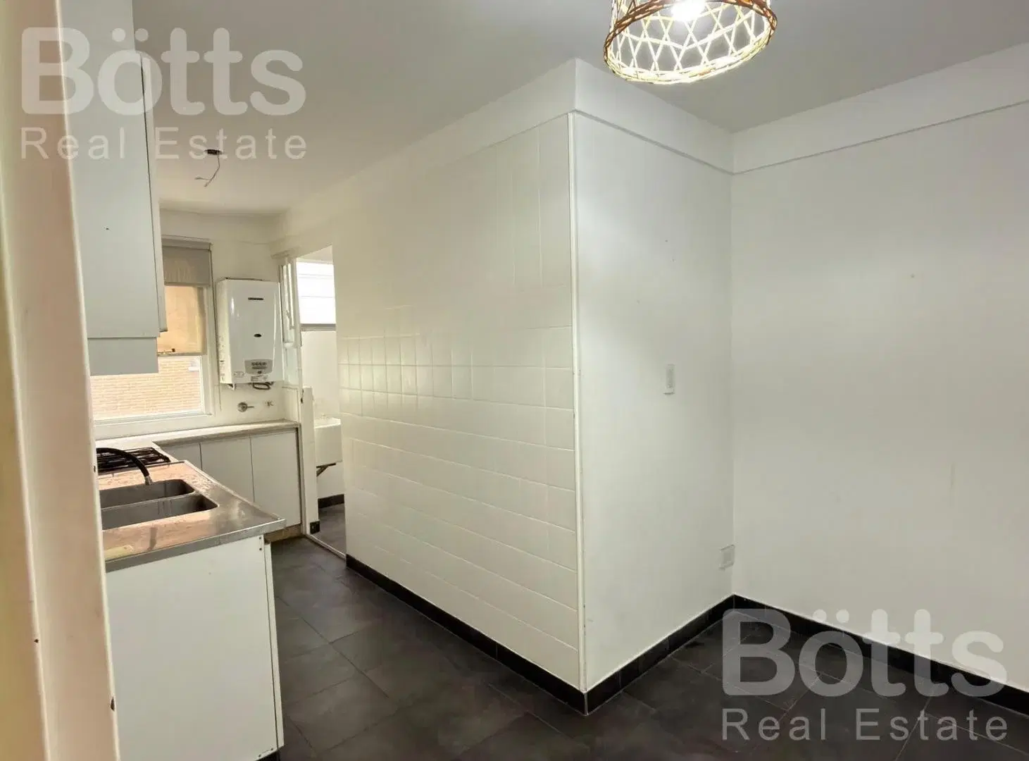 VENTA DEPARTAMENTO DE 4 AMBIENTES MAS DEPENDENCIA Y COCHERA FIJA CUB. EN BELGRANO C 3