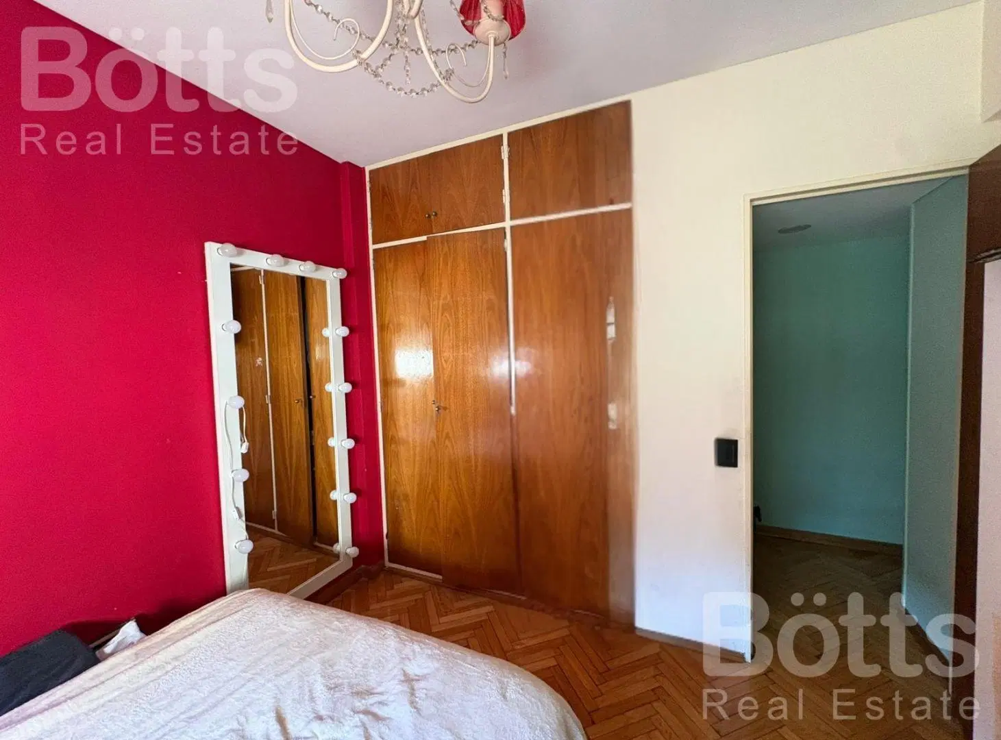 Venta departamento 4amb + dependencia - Flores 5