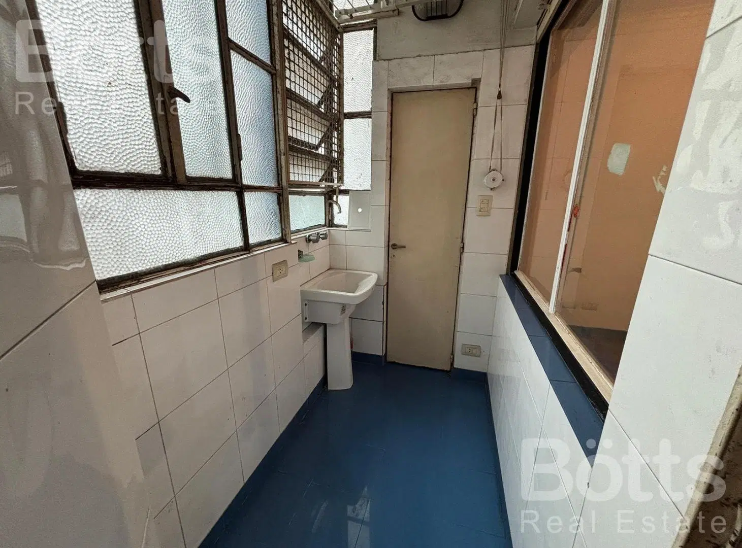 VENTA DEPTO 3 AMB CON DEPENDENCIA ALMAGRO 5