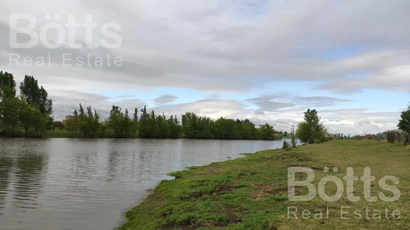 Venta Lote al Agua en   Chacras de la Reserva - Campana 3